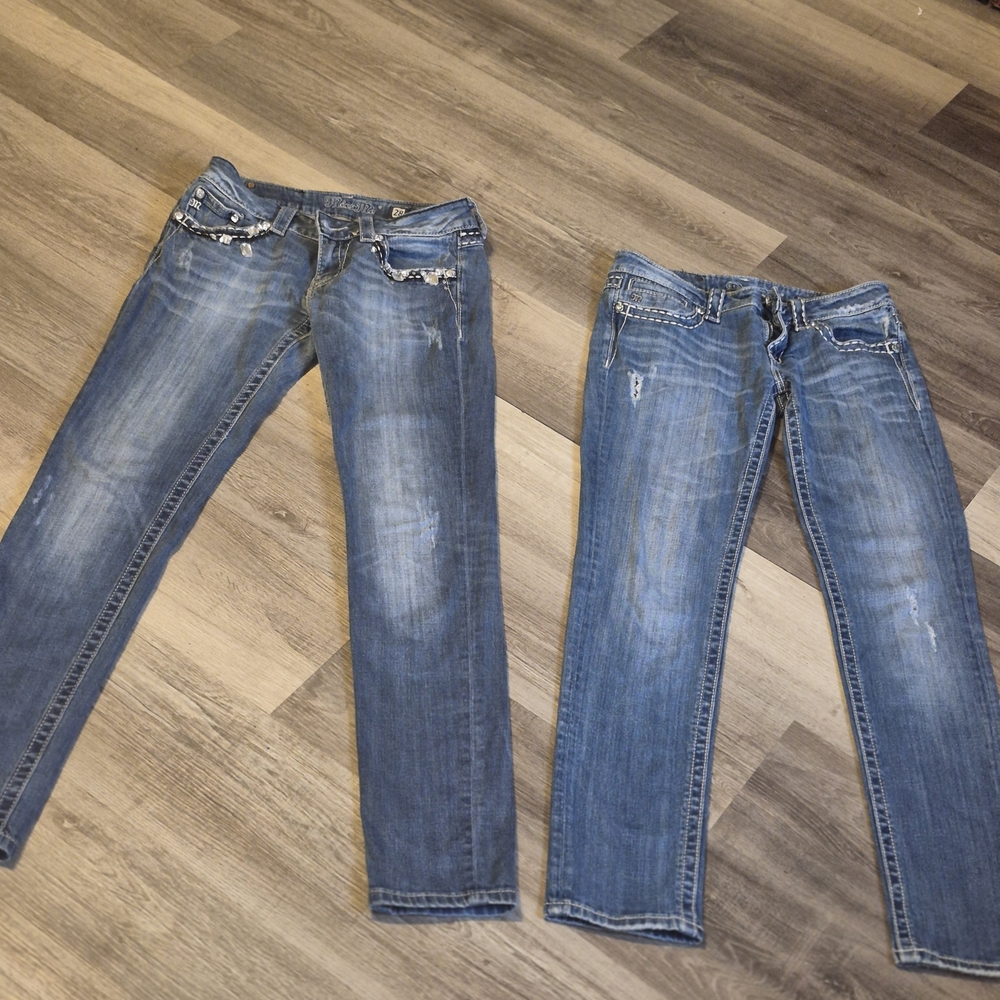 Miss Me Women's Low Rise, Embellished, Embroidered, Skinny Jeans. Sz 28